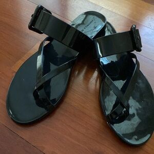 Veronica Beard patent leather sandals